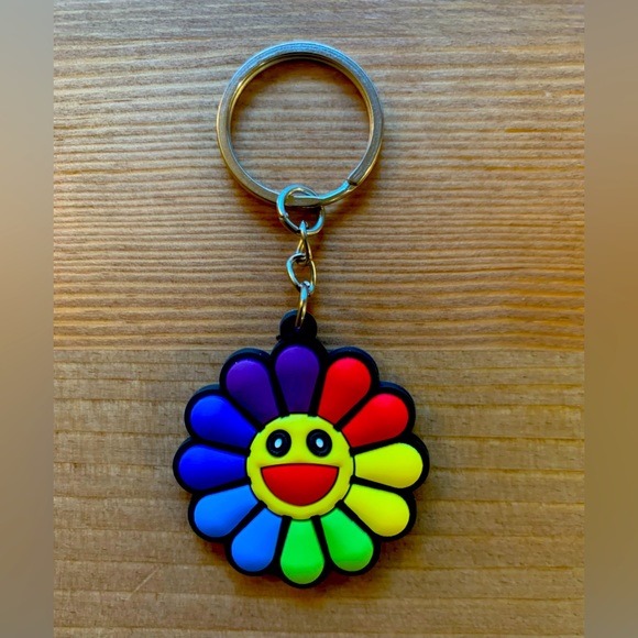Takashi Murakami japanese kawaii kaikai flower keychain charm fob NEW - Picture 1 of 2